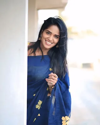Suba Geetha looks stunning in a traditional silk saree, exuding elegance and grace in her latest photoshoot