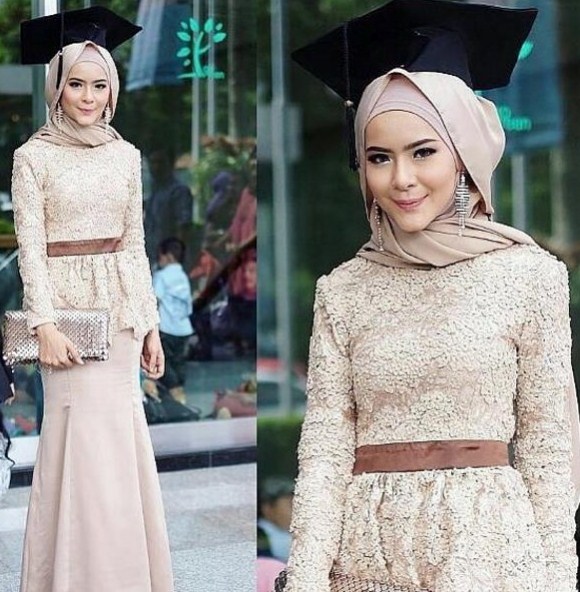 62 Model Kebaya Modern Brokat Muslim Paling Hits 2019 Terbaru9 Info