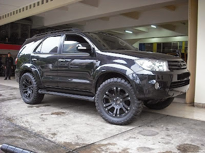 modifikasi mobil toyota fortuner 4x4