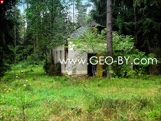 Abandoned pioneer camp 'Yasnaya Polyana' (Сlear glade). Inhabited house