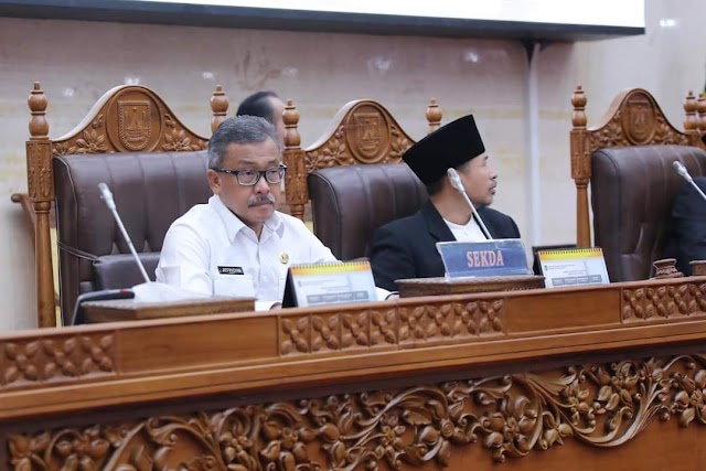 Pemko dan DPRD Kota Batam Gelar Rapat Paripurna, Sepakati Ranperda Penyelenggaraan Pemakaman