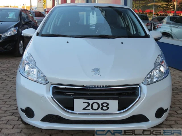 Peugeot 208 Active - Branco Nacré