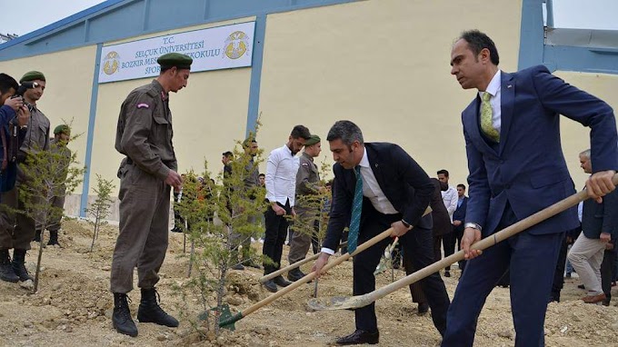 Yüksek Okul Müdürümüz Osman Tugay, Güzel Sanatlar Fakültesi Dekanı oldu.