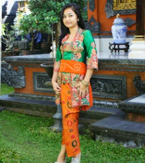 Kumpulan Foto Model Baju Kebaya Bali 2014 - Trend Baju Kebaya