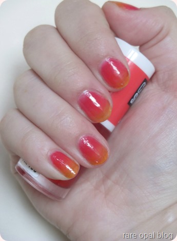 Maybelline Color Show Jelly Tints Ombre Nail Art. Sunset looking nail look using Edgy Tangy and Grapefruity