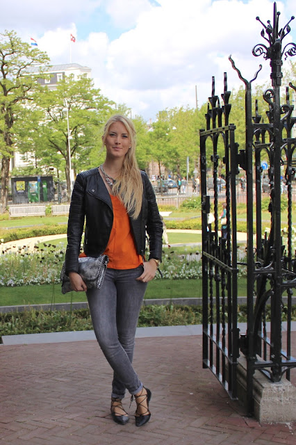 TheBlondeLion Outfit Howtostyle HTS Knallfarben Zara StellaMcCartney http://www.theblondelion.com/2015/06/how-to-style-14-knallfarben-bright.html