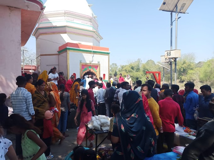 Azamgarh सावन माह के तीसरे सोमवार को उपजिलाधिकारी सुरक्षा व्यवस्था की निगरानी करने दत्तात्रेय धाम जा पहुंचे