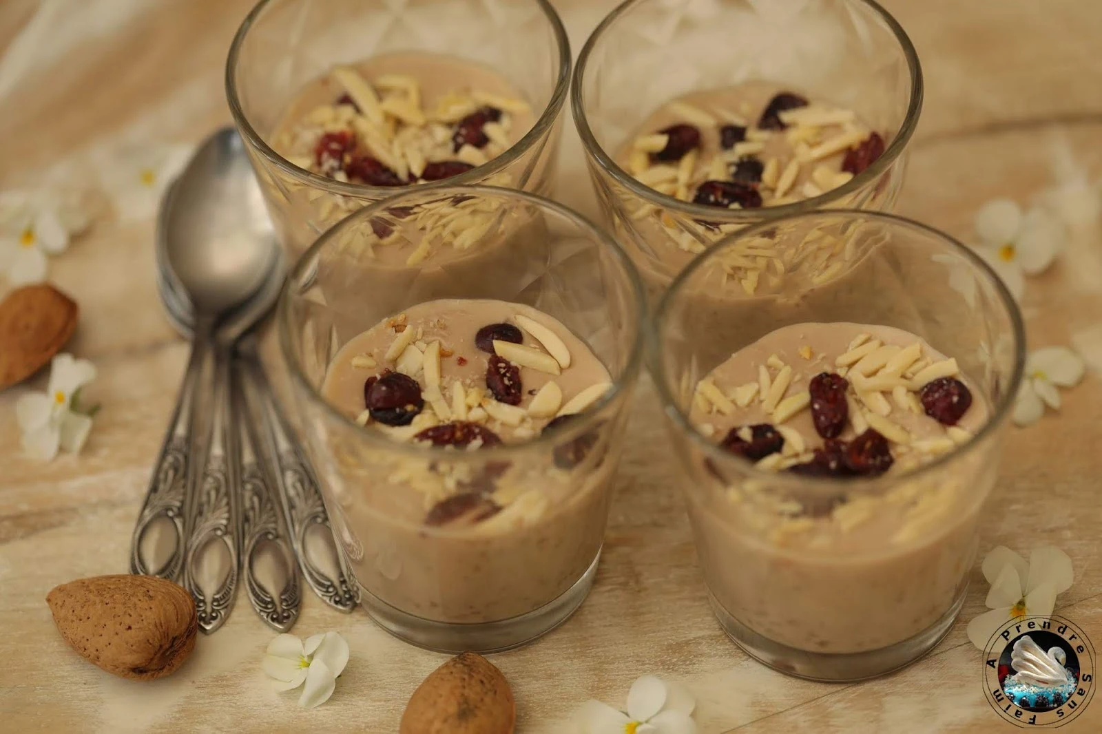 Crème dessert tapioca sarrasin cranberries amandes