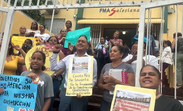 No más espera, queremos la escuela": padres exigen terminación de centro educativo en Cristo Rey