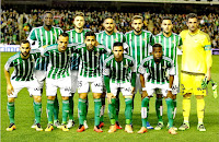 Real BETIS BALOMPÌÉ - Sevilla, España - Temporada 2015-16 - N'Diaye, Wolfswinkel, Vargas, Pezzella, Bruno y Adán; Montoya, Kadir, Petros, Rubén Castro y Musonda - REAL BETIS BALOMPIÉ 1 (Pezzella) R. SPORTING DE GIJÓN 1 (Carlos Castro) - 20/02/2016 - Liga de 1ª División, jornada 25 - Sevilla, estadio Benito Villamarín