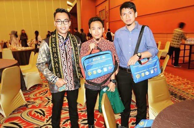 Students of English Education Departement Become Presenter on International Conference