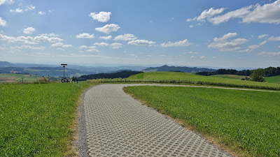 Mänziwilegg mit Blick Richtung Westen