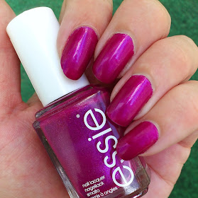 Essie Jamaica me crazy