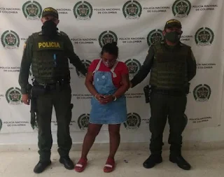 hoyennoticia.com, Mujer llevaba coca al centro de reclusos de menores de Riohacha