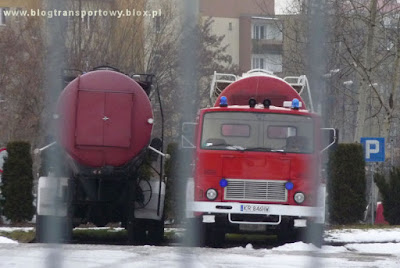 Jelcz 317 z naczepą cysterną