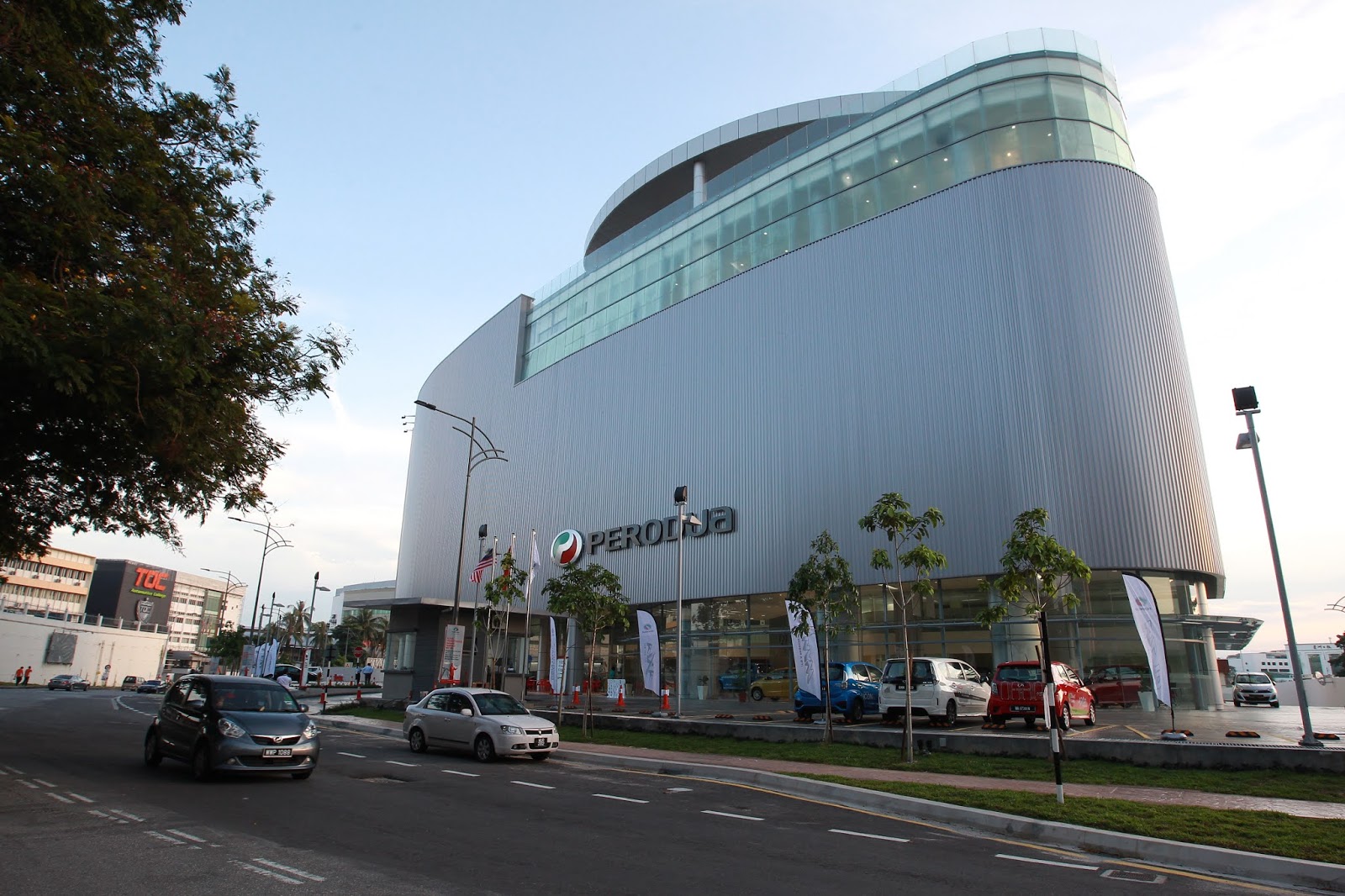 Motoring Malaysia Perodua Extends Vehicle Servicing Operating Hours At Selected Centres Nationwide