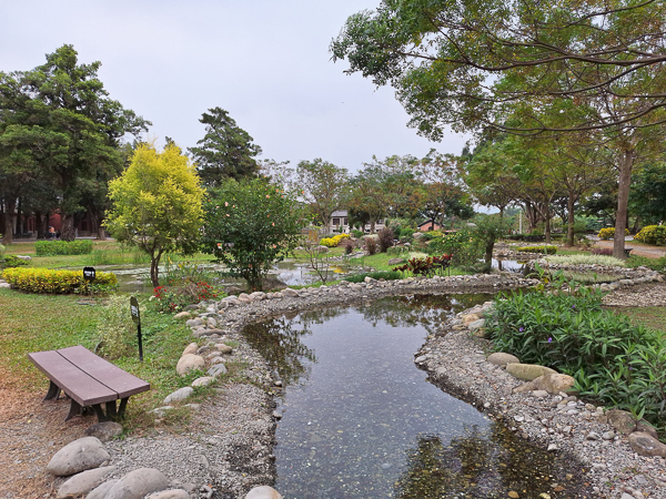台南山上花園水道博物館國定古蹟，結合花園、博物館、和淨水池