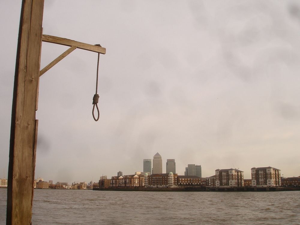 execution-dock-wapping-2