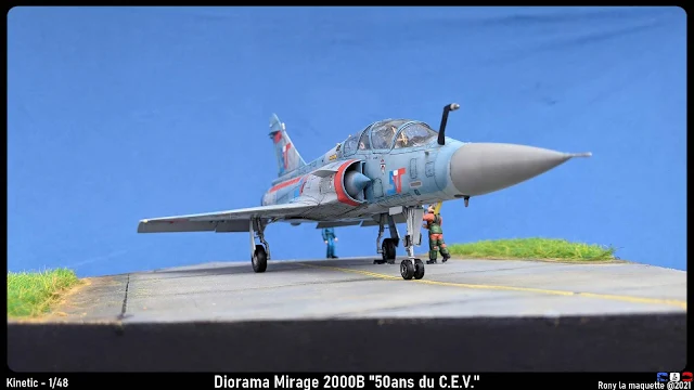 Diorama Kinetic Mirage 2000B "50ans du C.EV" au 1/48.