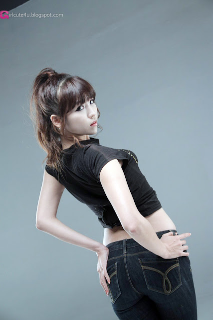 2 Lee Eun Hye in Black Top and Jeans-very cute asian girl-girlcute4u.blogspot.com