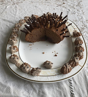 Intérieur gâteau Maman hérisson et ses petits