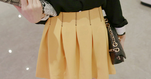  Miamasvin Zigzag Waist Pleated Mini Skirt Latest 