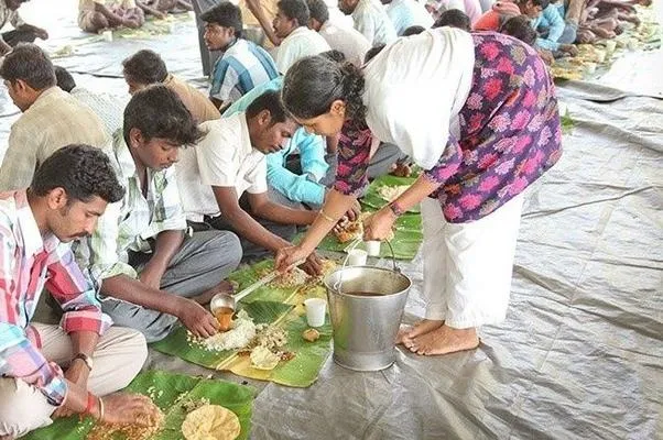 Why do Indians sit on The Floor & Eating