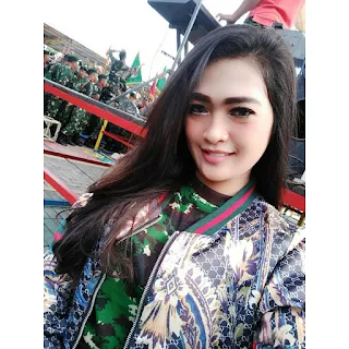 Koleksi 99+ Foto Biduan cantik Dewi Sartika #1