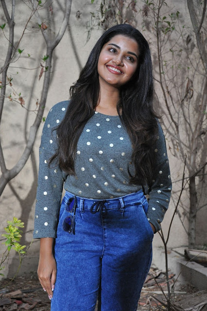 Anupama Parameswaran HD images