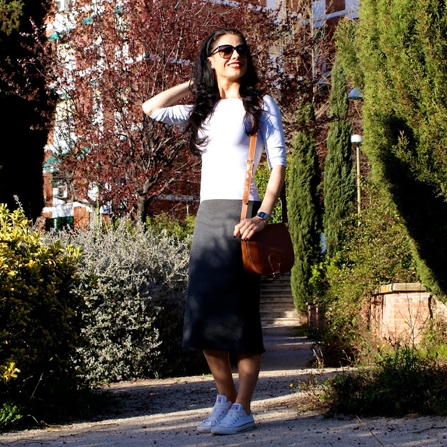 Blog de Moda La Caprichossa: LOOK primavera, casual con falda tubo y Converse All Star