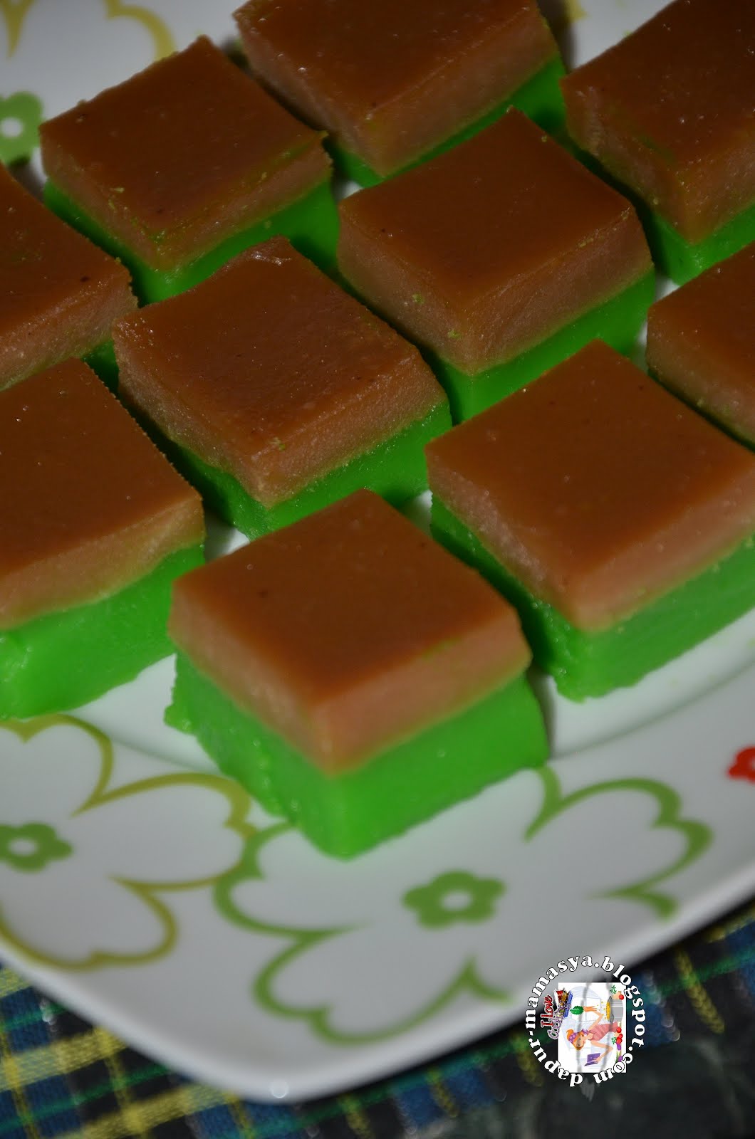 Dapur Mamasya: Talam Pandan Gula Merah Utk Pot Luck Iftar