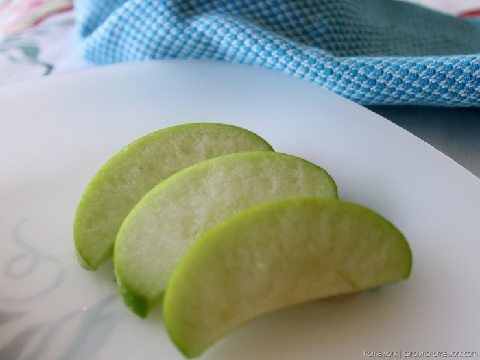 Sloppy Dogs {Sloppy Joe Dogs} via homework - carolynshomework (1)