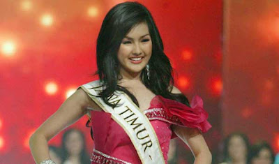 foto Astrid Ellena Miss Indonesia 2011