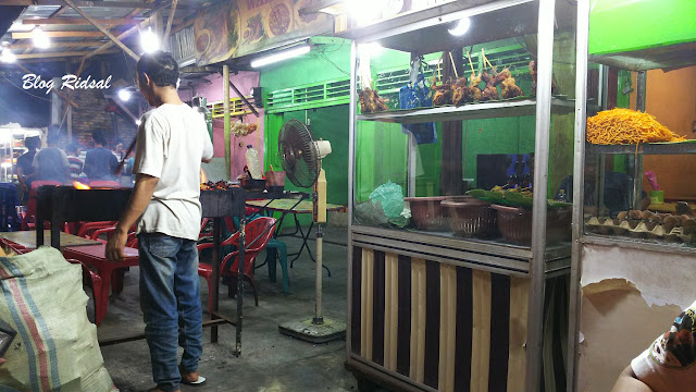 Cafe Ayam Bakar Sakinah: Iseng-Iseng yang Berkesan