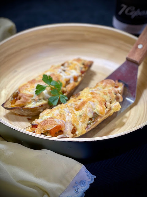 Berenjenas rellenas de atún o bonito, verduras y queso