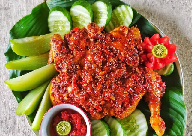 Ayam rarang khas Lombok. Sumber Lomboknews