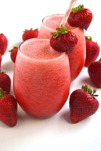 Sparkling Strawberry Lemonade