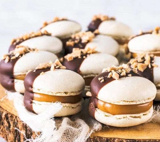 TOFFEE MACARONS #cookies #desserts