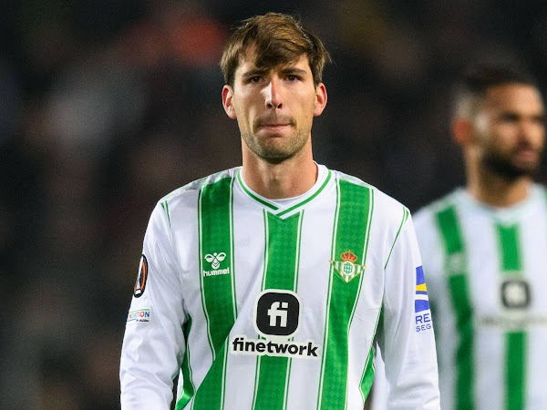 Betis, se oscurece el futuro del lateral