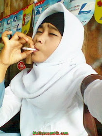Cabe-cabean Jilbaber Pulang Sekolah Merokok (Kimcil)