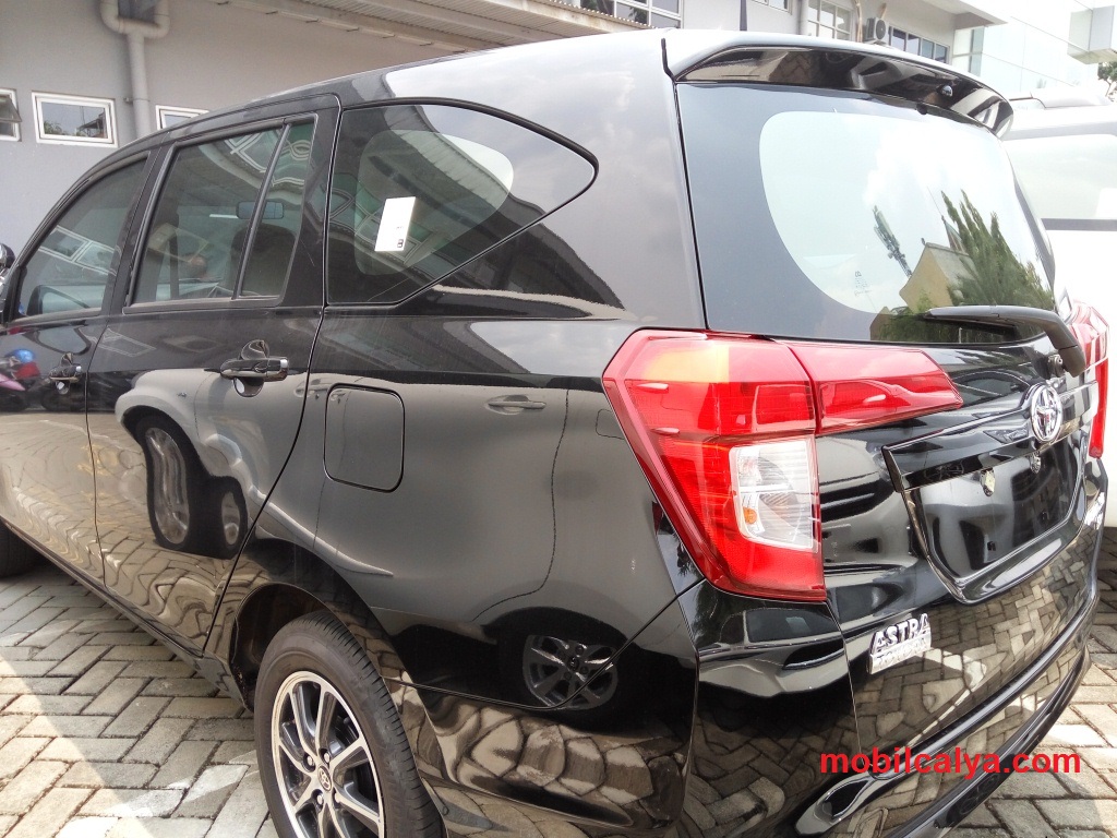 Gallery Gambar Foto Dan Video Toyota Calya Warna Hitam Black