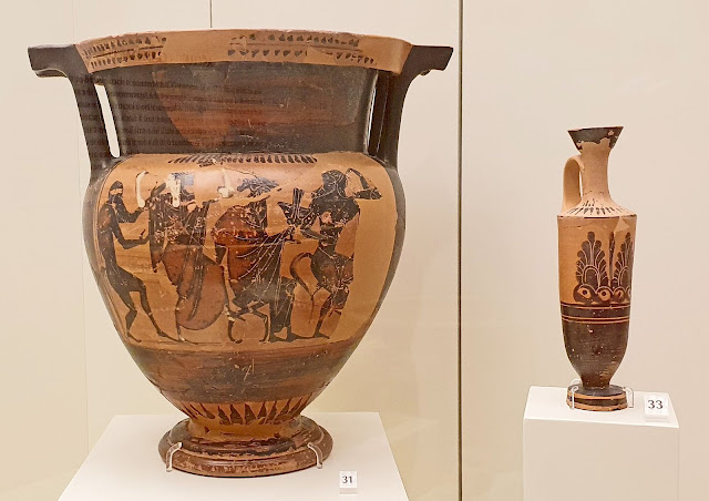 Photo 25/26 - Un vase grec comme on les aime...