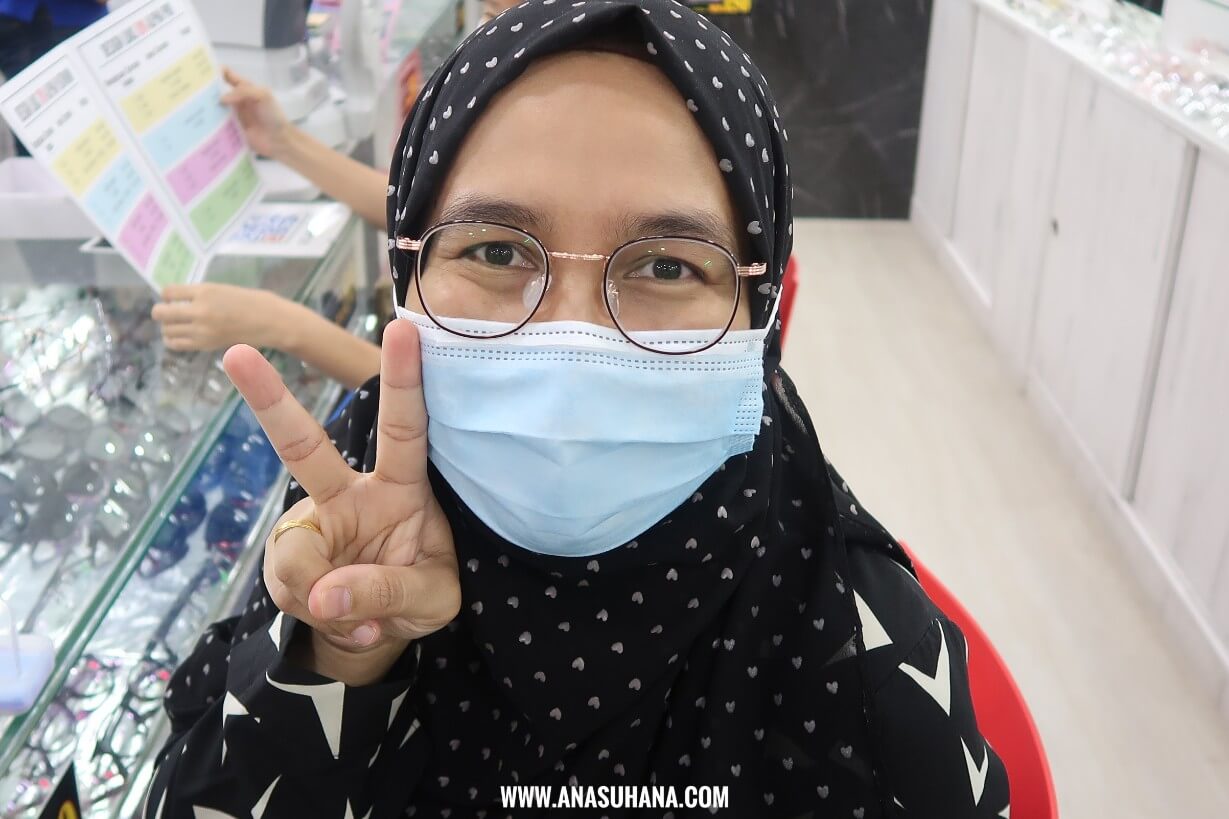 Cermin Mata Murah Dengan Alpha Blue 420 Lens Di Eye Pro Vision Patutlah Jadi Kedai Spek Viral Di Malaysia Ana Suhana