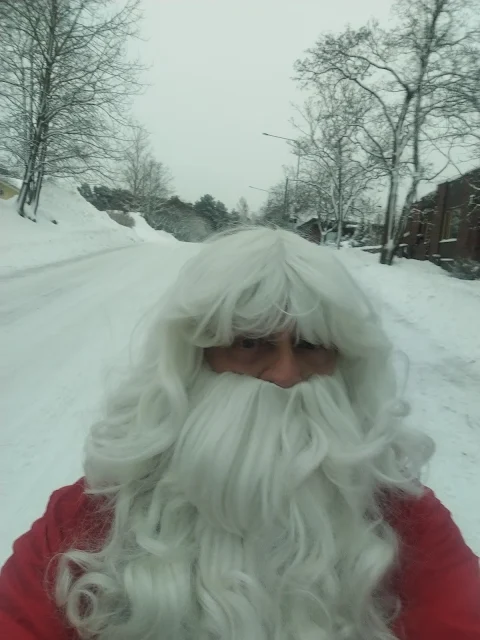 #Joulupukki #Tampere #Pirjonkaivonkatu  Tilauksenne joulupukkipalvelu@gmail.com +044-3380291 kuva4