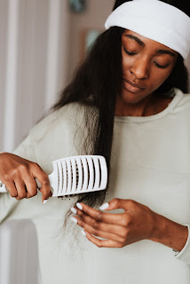 Is a plastic or wooden comb better for your hair?