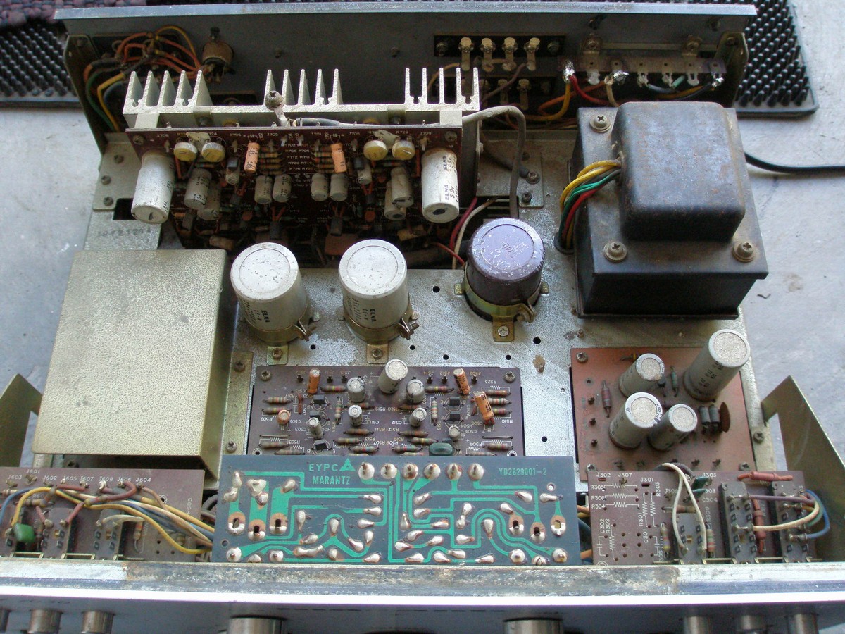Audio2nd: Marantz 1030 Vintage Amplifier