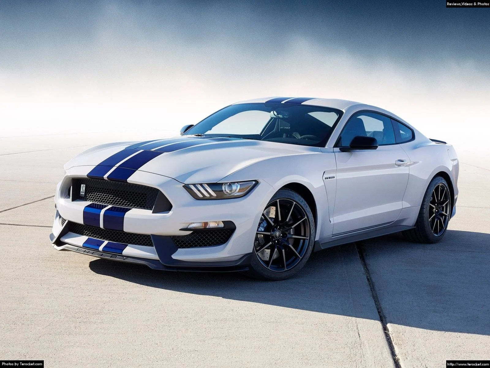 Hình ảnh xe ô tô Ford Mustang Shelby GT350 2016 & nội ngoại thất