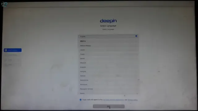 تحميل وتثبيت نظام التشغيل Deepin os على الكمبيوتر بشكل اساسى