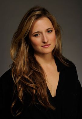 Grace Gummer Profile pictures, Dp Images, Display pics collection for whatsapp, Facebook, Instagram, Pinterest, Hi5.