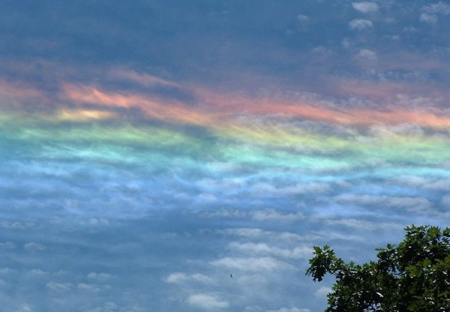 Pelangi Api, Fenomena Langit Paling Langka 